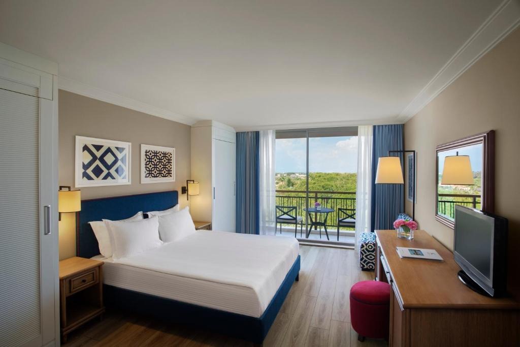 هتل ای سی گرین پالاس